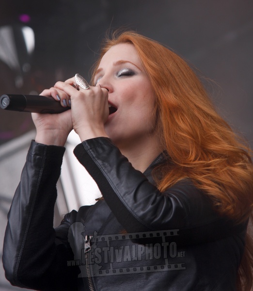 Sweden_Rock_Festival_2010_100612_Epica__2997.jpg